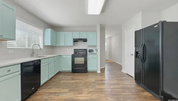 $1,800 | 308 Lonestar Gait, Selma, TX 78154