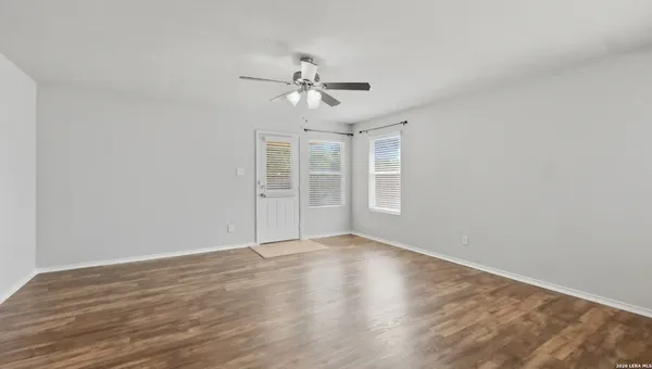 $1,800 | 308 Lonestar Gait, Selma, TX 78154