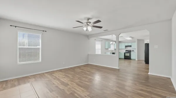 $1,800 | 308 Lonestar Gait, Selma, TX 78154