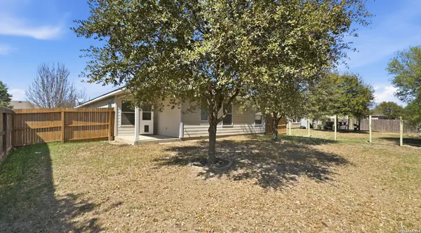$1,800 | 308 Lonestar Gait, Selma, TX 78154