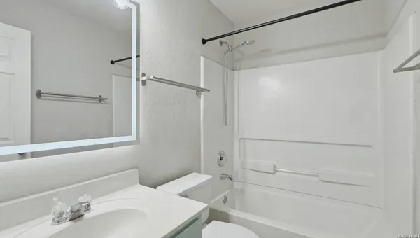 $1,800 | 308 Lonestar Gait, Selma, TX 78154