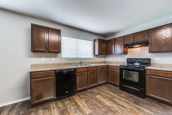 $1,900 | 308 Lonestar Gait, Selma, TX 78154