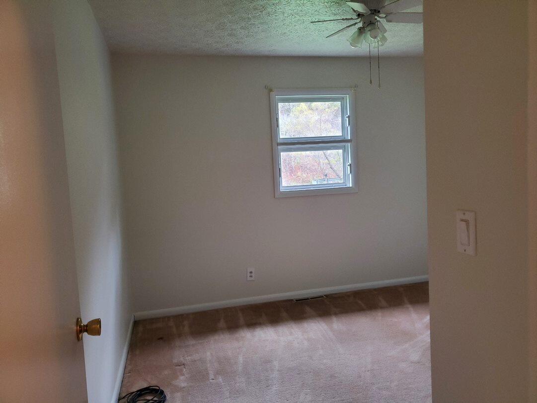 225 Skate Road East Point, KY 41216 - Photo 8 of 13 Bedroom