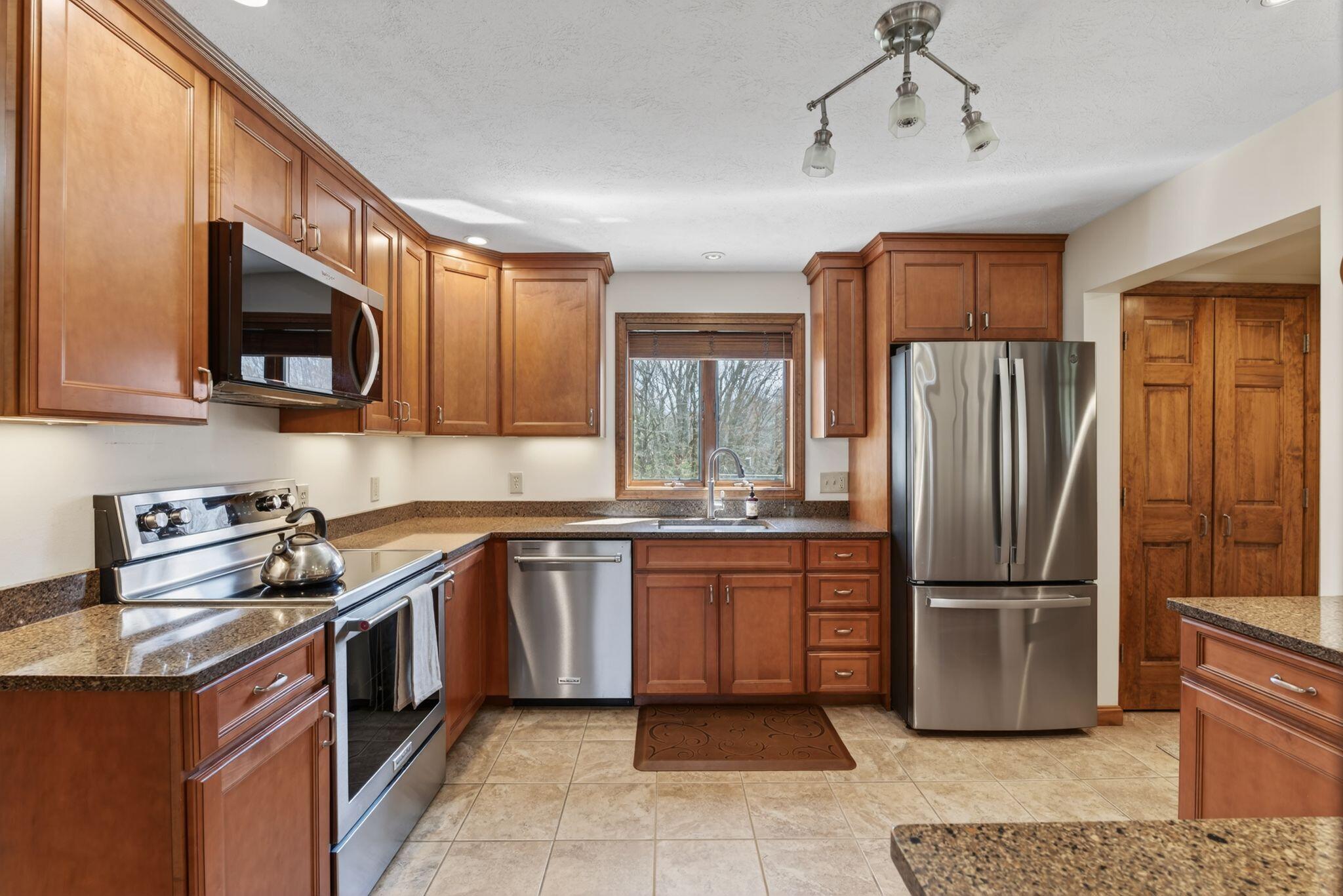 257 Coombs Road Brunswick, ME 04011 - Photo 13 of 84 6_DSC09015