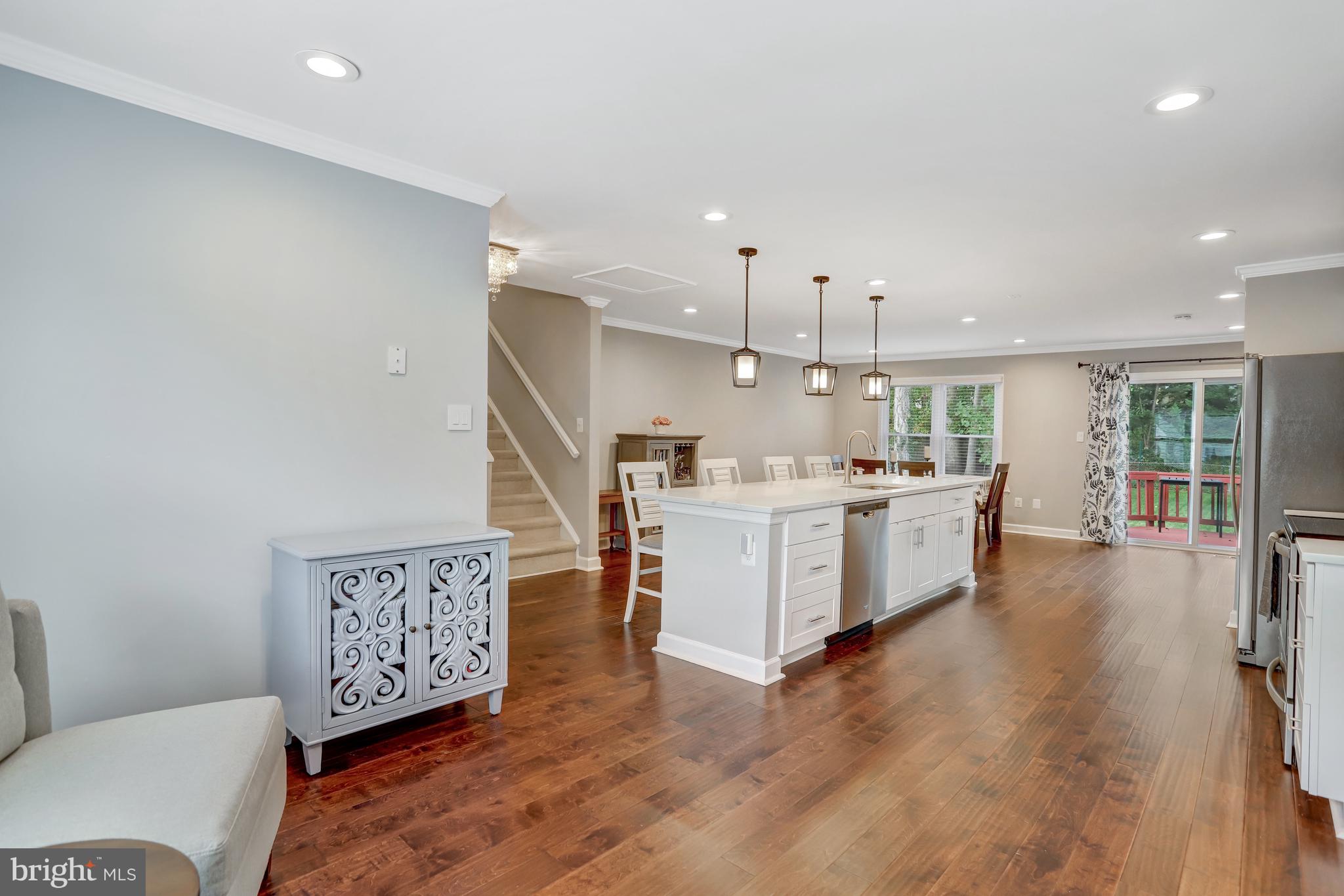 5775 Heming Avenue Springfield, VA 22151 - Photo 22 of 88 Sitting area