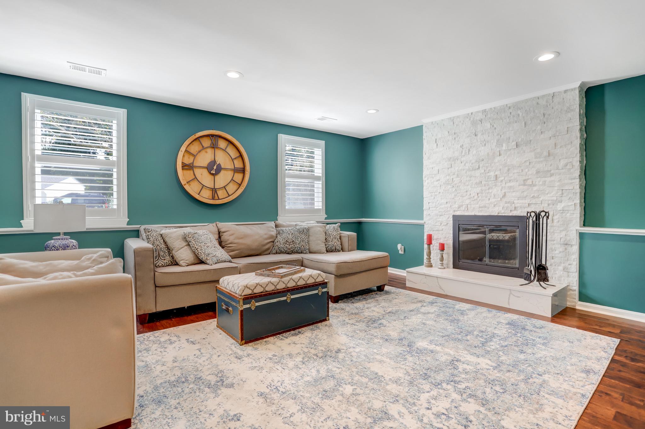 5775 Heming Avenue Springfield, VA 22151 - Photo 29 of 88 Living room