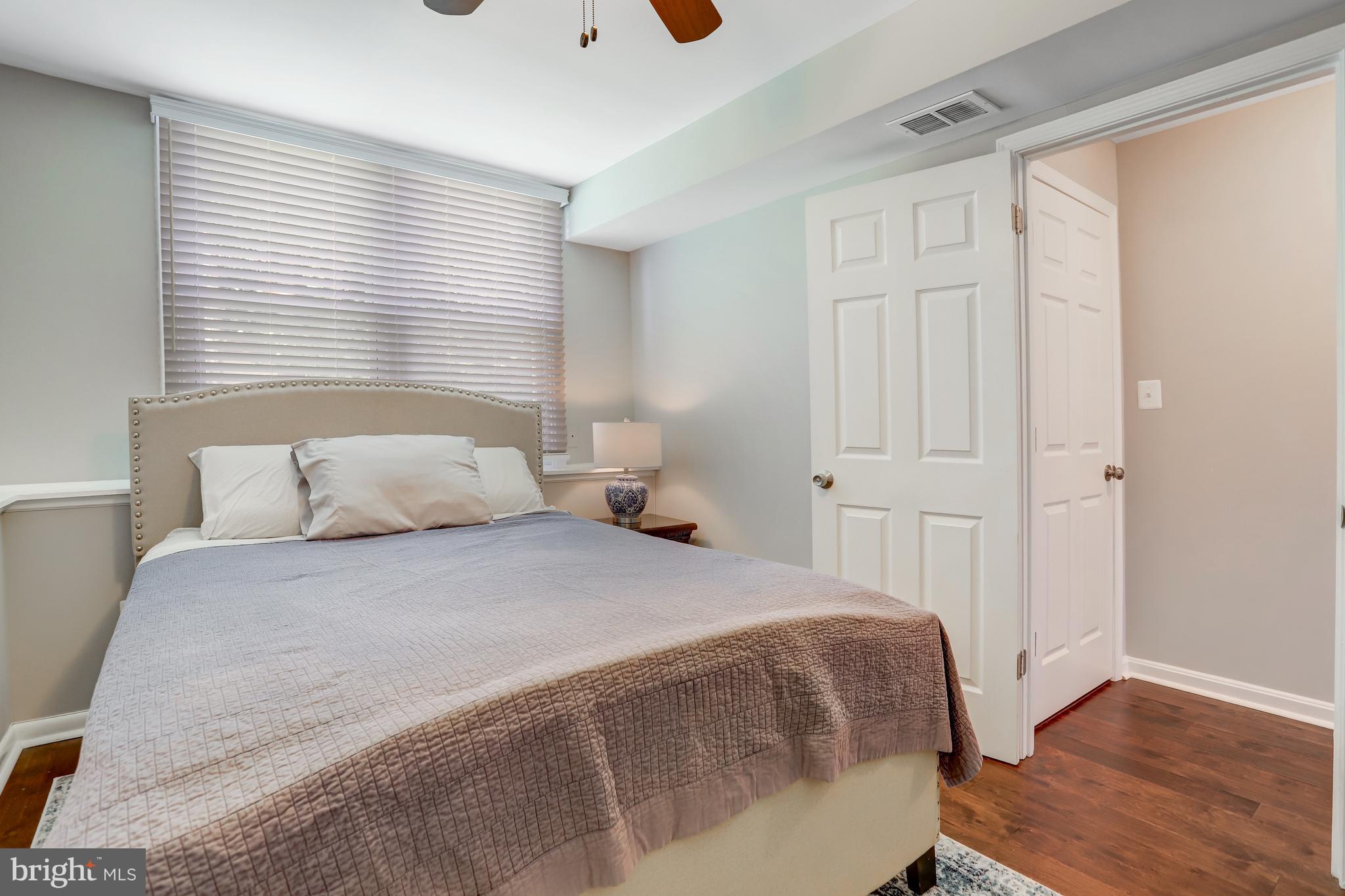 5775 Heming Avenue Springfield, VA 22151 - Photo 38 of 88 Living level bedroom