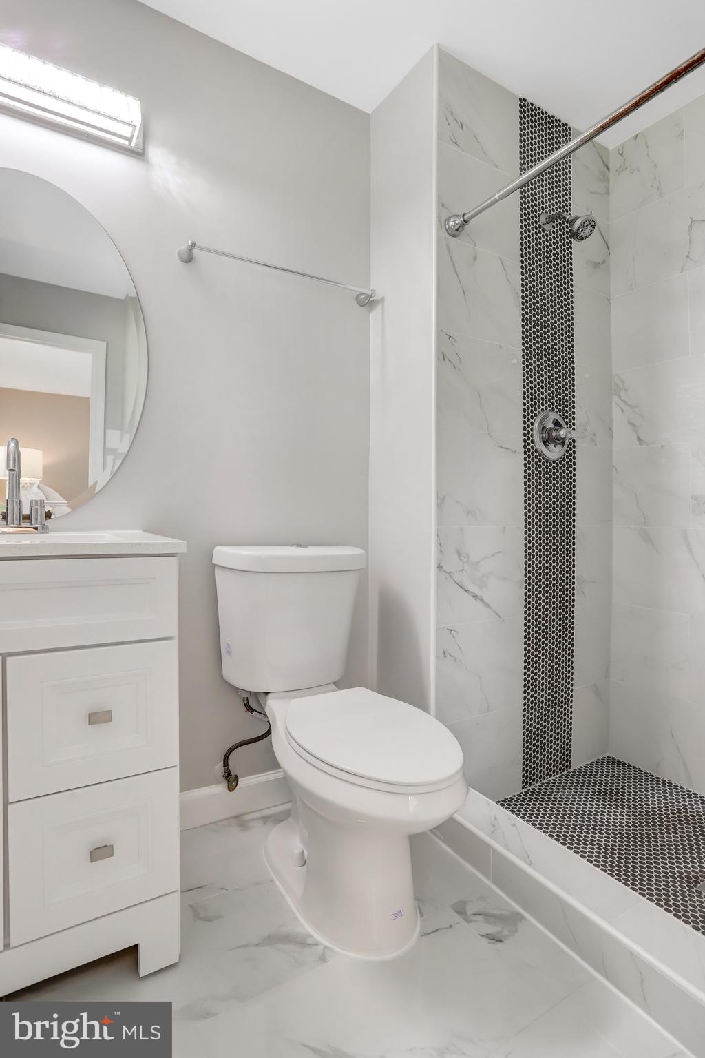 5775 Heming Avenue Springfield, VA 22151 - Photo 53 of 88 Primary bath