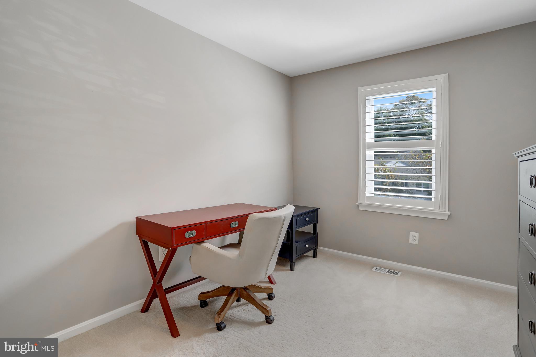 5775 Heming Avenue Springfield, VA 22151 - Photo 61 of 88 Upper level bedroom 3