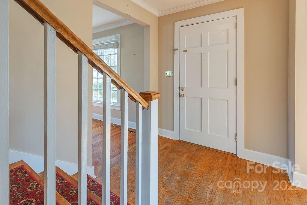 74 Manetta Road Asheville, NC 28804 - Photo 2 of 33 Gallery Image 2