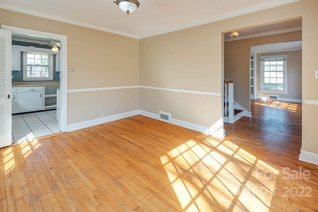 74 Manetta Road Asheville, NC 28804 - Photo 9 of 33 Gallery Image 9