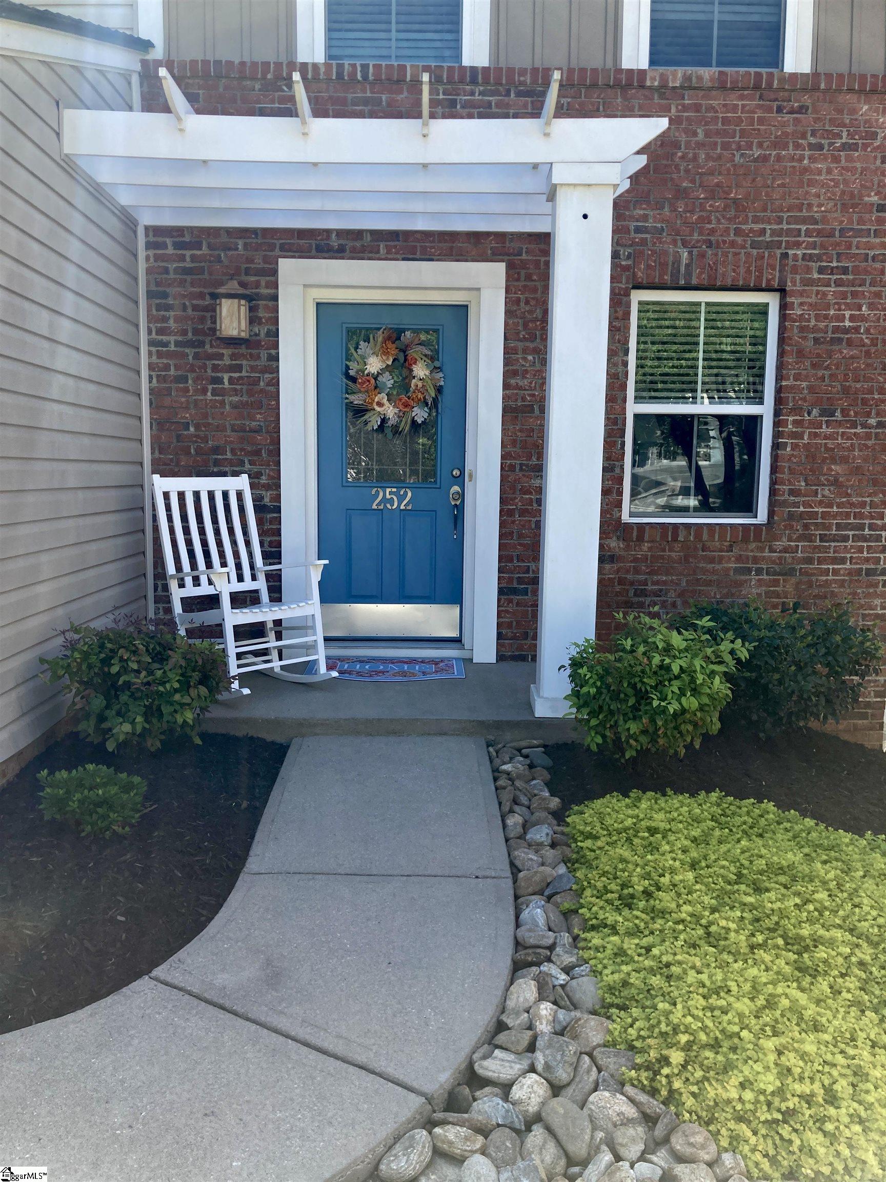 252 Barbours Lane Greenville, SC 29607 - Photo 4 of 27