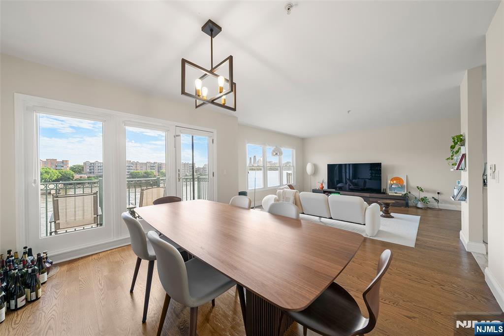 250 The Promenade Edgewater, NJ 07020 - Photo 5 of 22