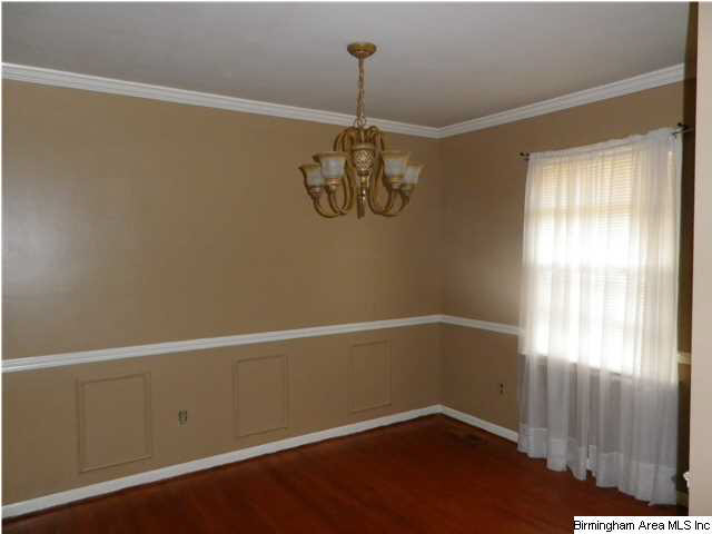 720 Vaughn Circle Birmingham, AL 35235 - Photo 5 of 8
