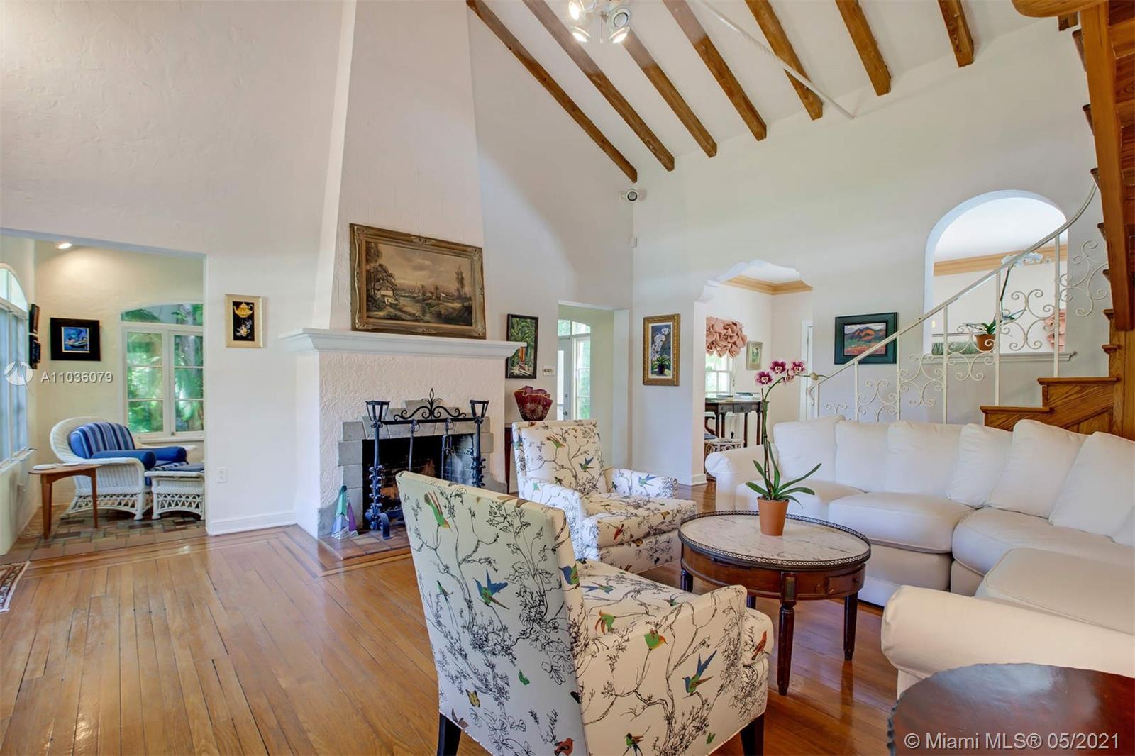 5619 North Bay Road Miami Beach, FL 33140 - Photo 1 of 27 Gallery Image 1