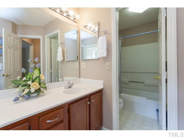 5129 Fairmead Circle Raleigh, NC 27613 - Photo 20 of 25 Photo 20
