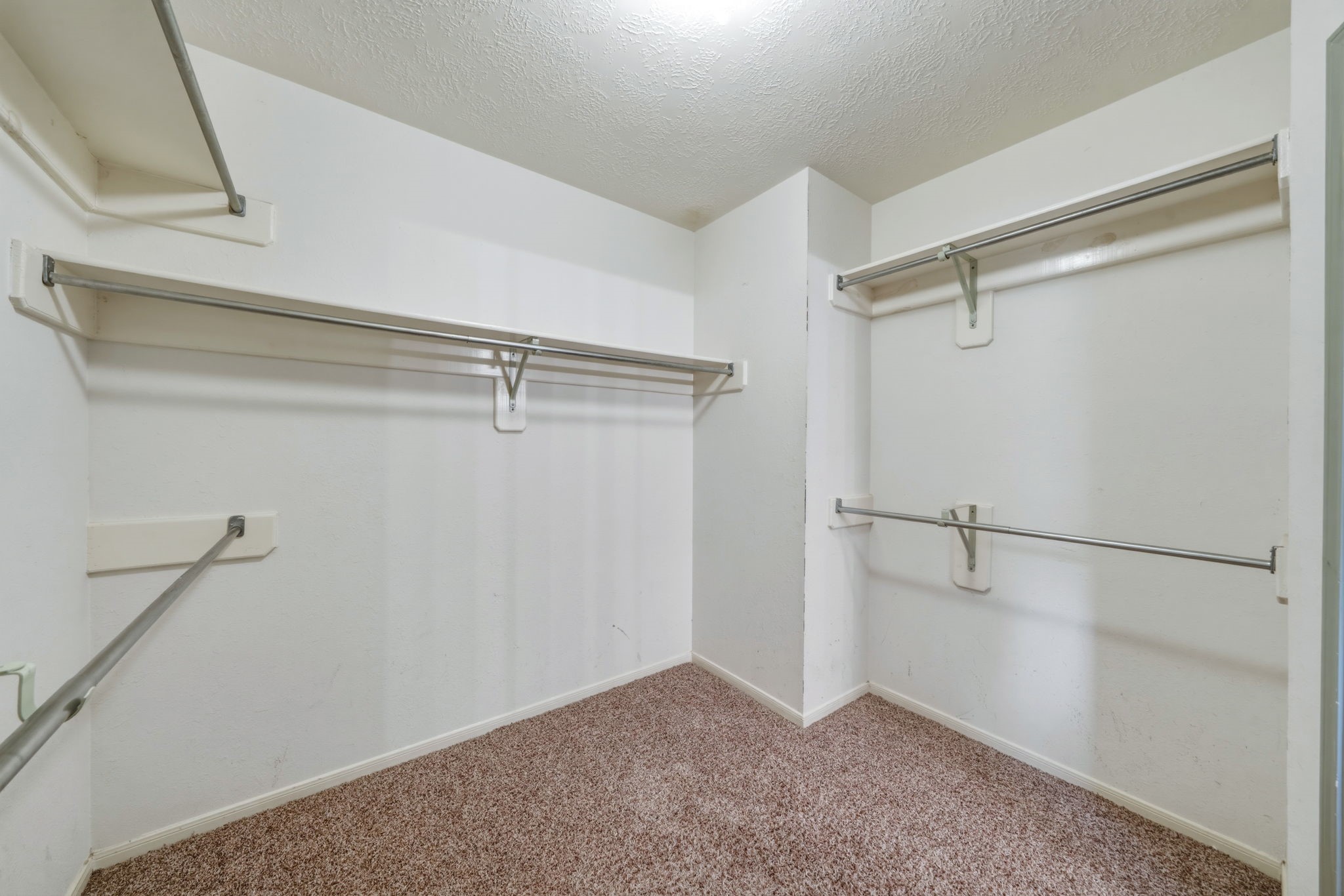5619 Roserock Lane Spring, TX 77379 - Photo 37 of 45 Walk in Closet