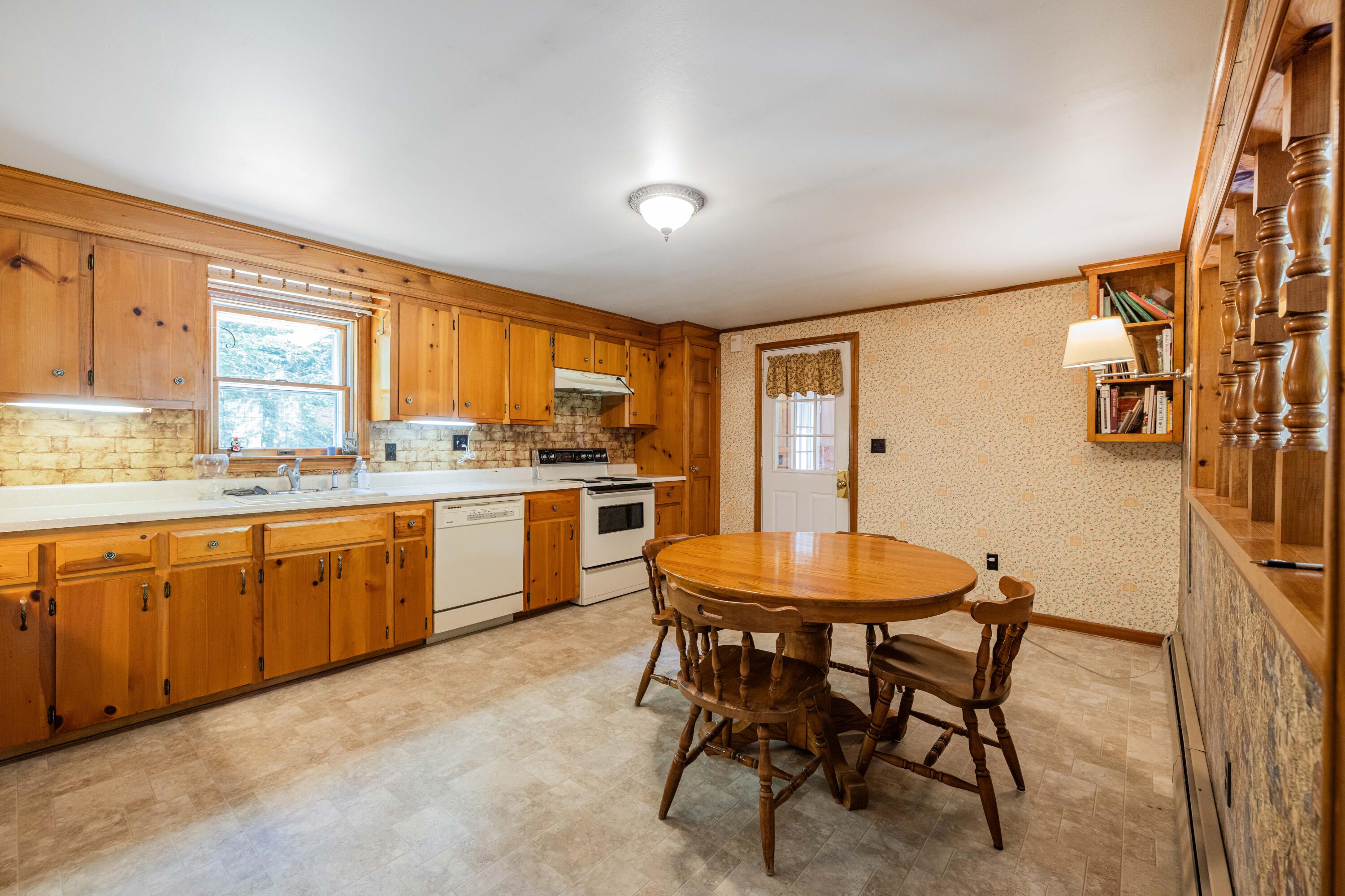 305 Elm Street Limerick, ME 04048 - Photo 9 of 34 3G0A6368