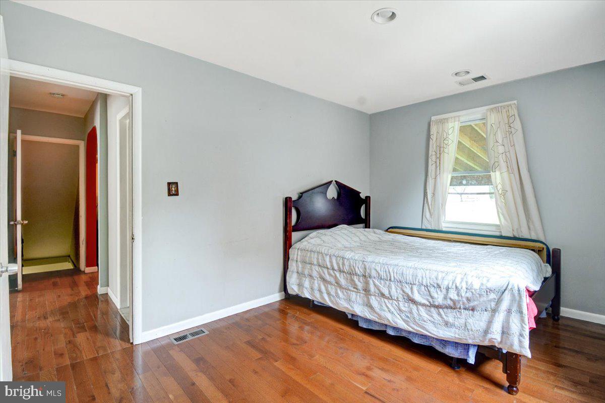 1120 Rosedale Avenue Baltimore, MD 21237 - Photo 12 of 35