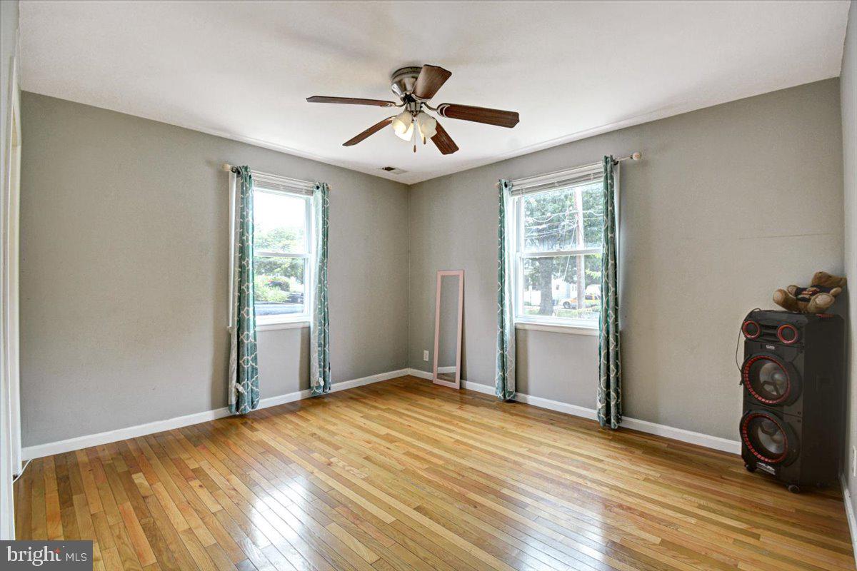 1120 Rosedale Avenue Baltimore, MD 21237 - Photo 15 of 35