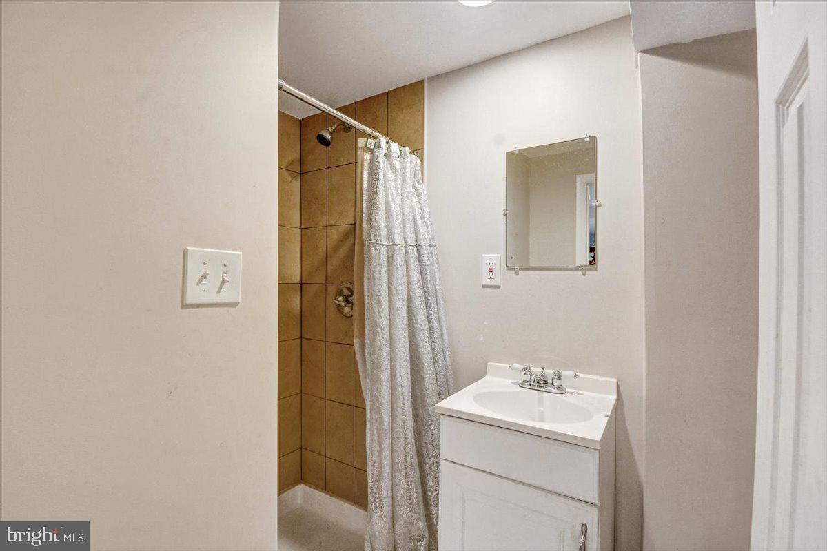 1120 Rosedale Avenue Baltimore, MD 21237 - Photo 18 of 35