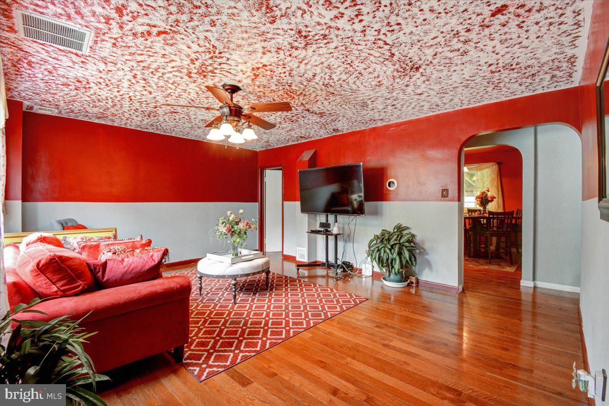 1120 Rosedale Avenue Baltimore, MD 21237 - Photo 4 of 35