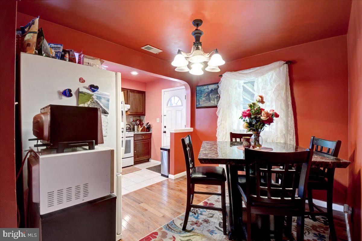 1120 Rosedale Avenue Baltimore, MD 21237 - Photo 7 of 35