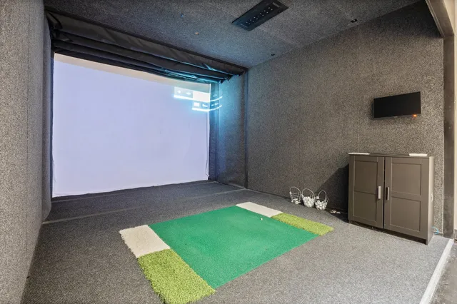 $1,850,000 | 20 Pine Street, Unit 2907 | Financial District