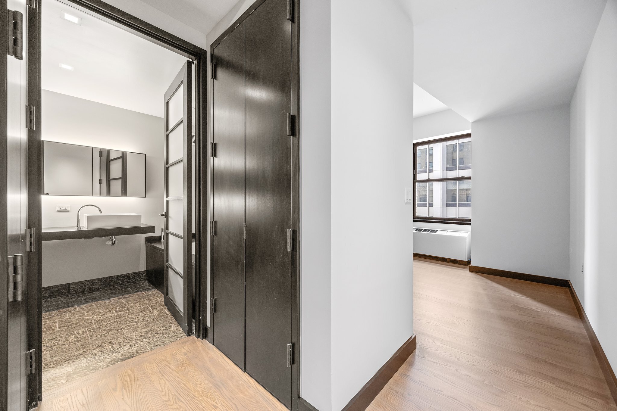 20 Pine Street, Unit 2907 Manhattan, NY 10005 - Photo 8 of 18