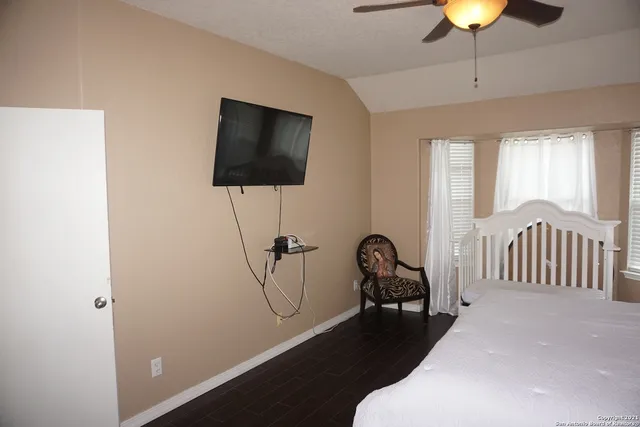 $1,500 | 3518 Alonzo Fields, Converse, TX 78109