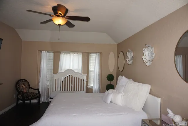 $1,500 | 3518 Alonzo Fields, Converse, TX 78109