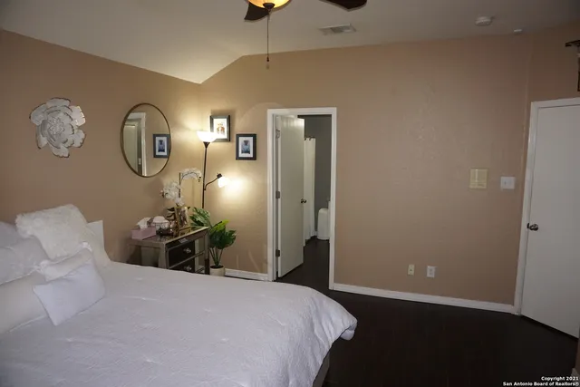 $1,500 | 3518 Alonzo Fields, Converse, TX 78109