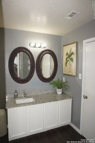 $1,500 | 3518 Alonzo Fields, Converse, TX 78109