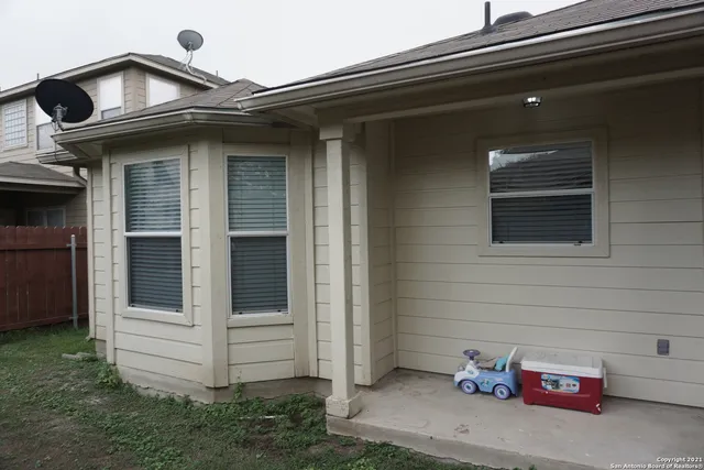 $1,500 | 3518 Alonzo Fields, Converse, TX 78109