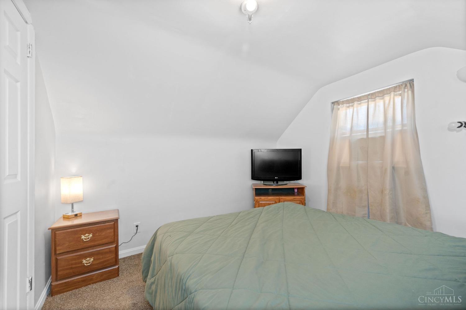 2432 Banning Road Cincinnati, OH 45239 - Photo 21 of 32 Gallery Image 21