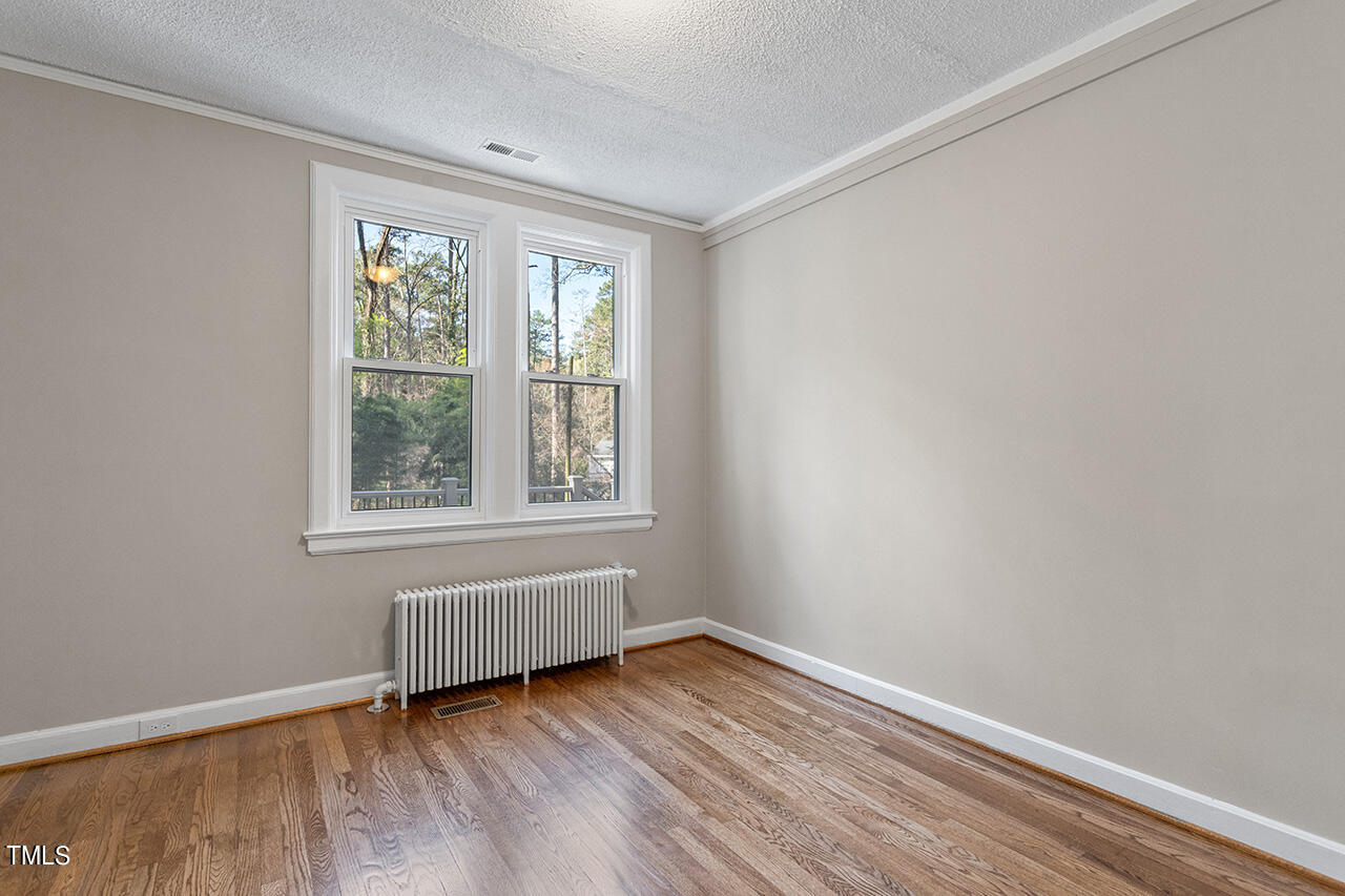 107 Pinecrest Road Durham, NC 27705 - Photo 21 of 39 107 Pinecrest Road