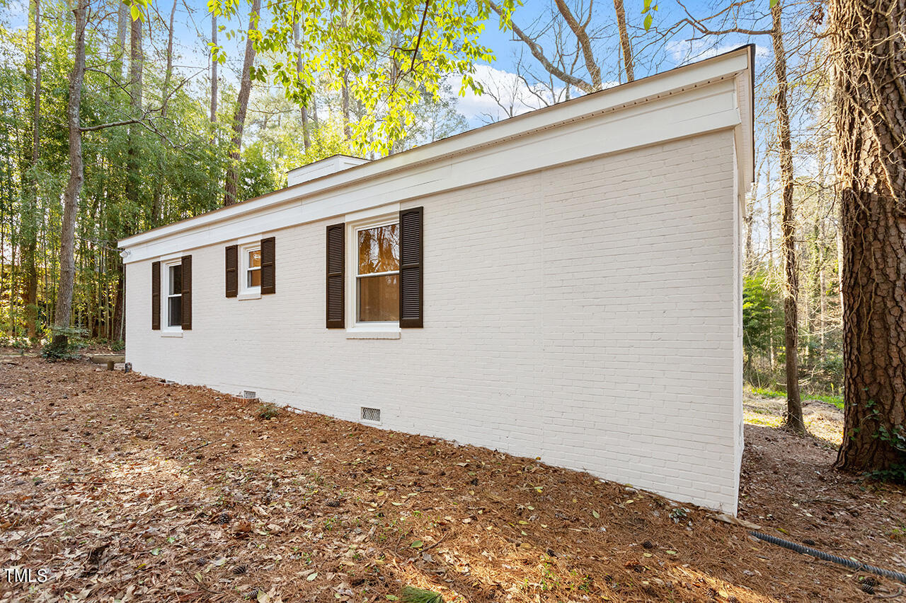 107 Pinecrest Road Durham, NC 27705 - Photo 27 of 39 107 Pinecrest Road