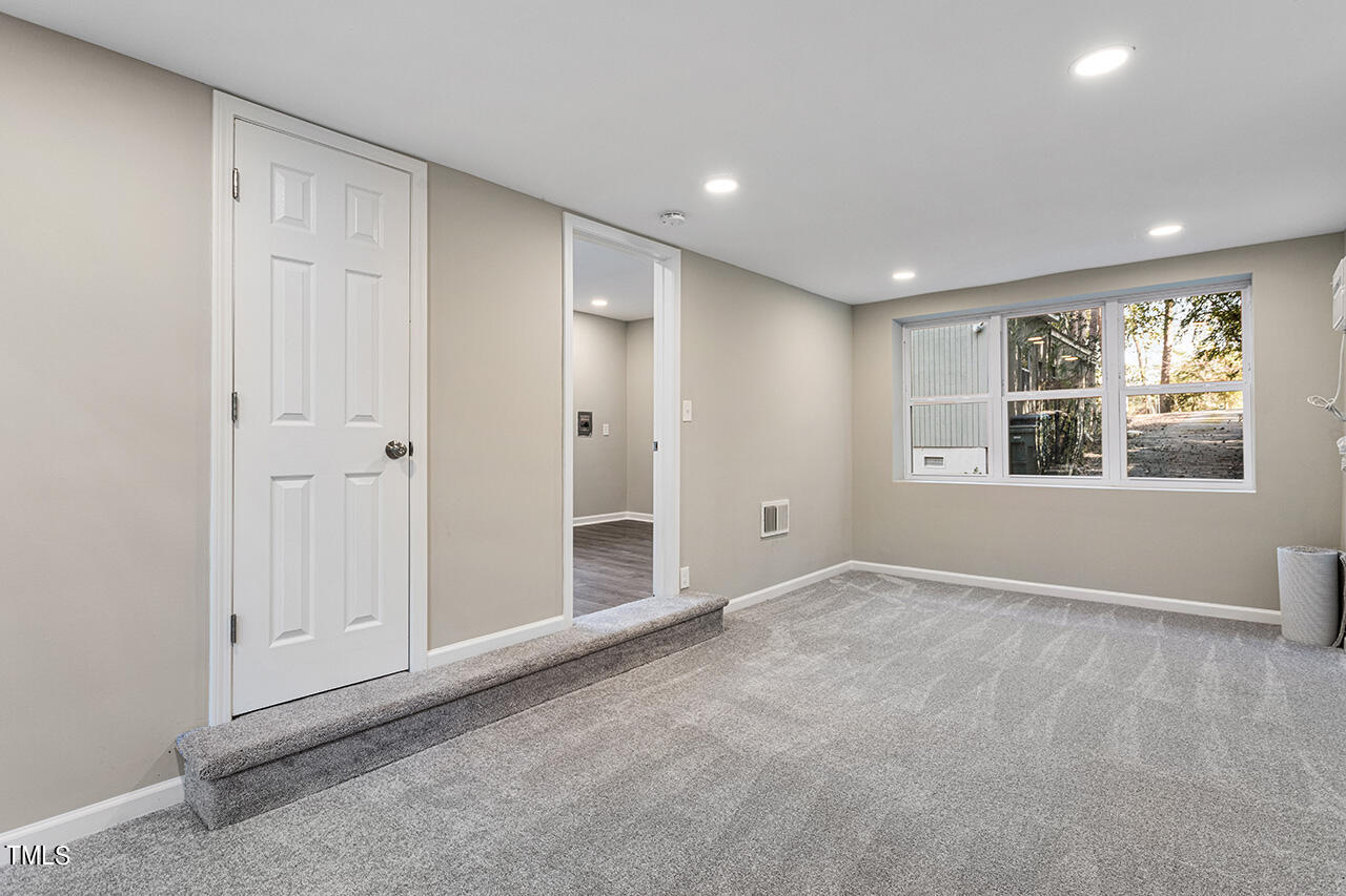 107 Pinecrest Road Durham, NC 27705 - Photo 36 of 39 107 Pinecrest Road