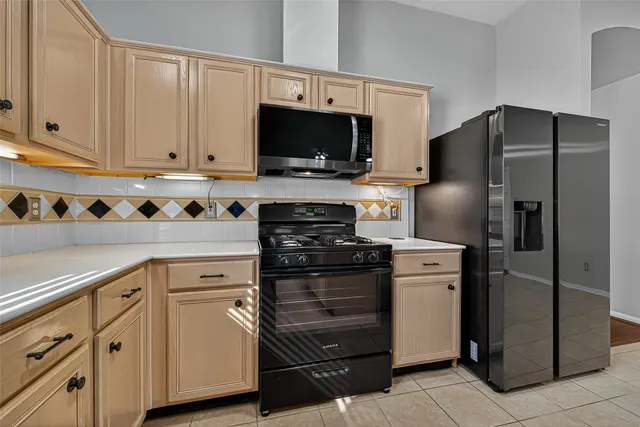 $2,200 | 18407 Maple Mill Drive, Cypress, TX 77429