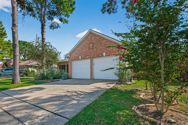 $2,200 | 18407 Maple Mill Drive, Cypress, TX 77429