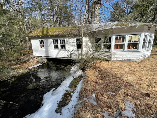 $899,000 | 1021 Pine Kill Road, Wurtsboro, NY 12790