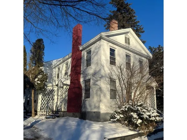 $850,000 | 230 North Street, Burlington, VT 05401