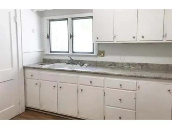 $850,000 | 230 North Street, Burlington, VT 05401