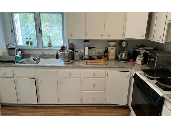 $850,000 | 230 North Street, Burlington, VT 05401