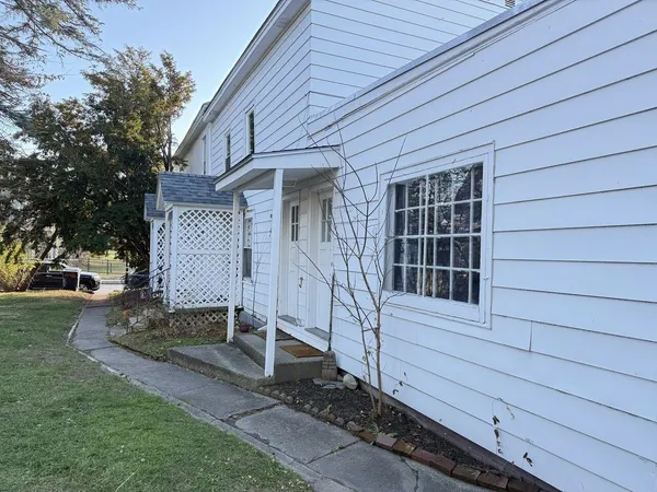 $850,000 | 230 North Street, Burlington, VT 05401