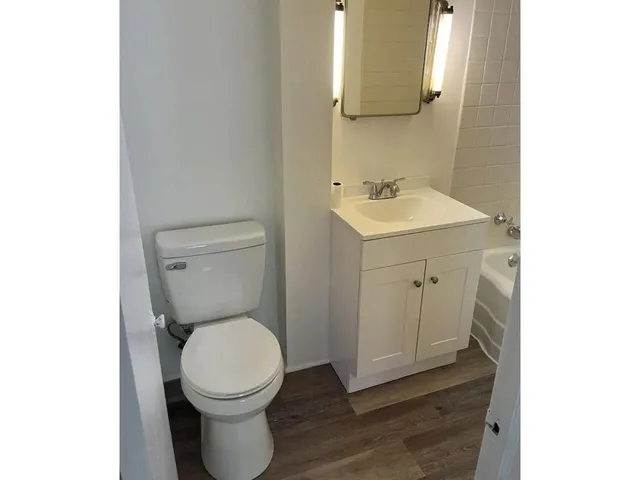 $895,000 | 230 North Street, Burlington, VT 05401