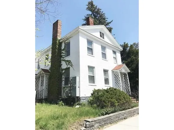 $850,000 | 230 North Street, Burlington, VT 05401