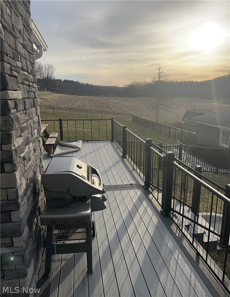 1747 Pleasant Valley Road Northeast New Philadelphia, OH 44663 - Photo 26 of 27