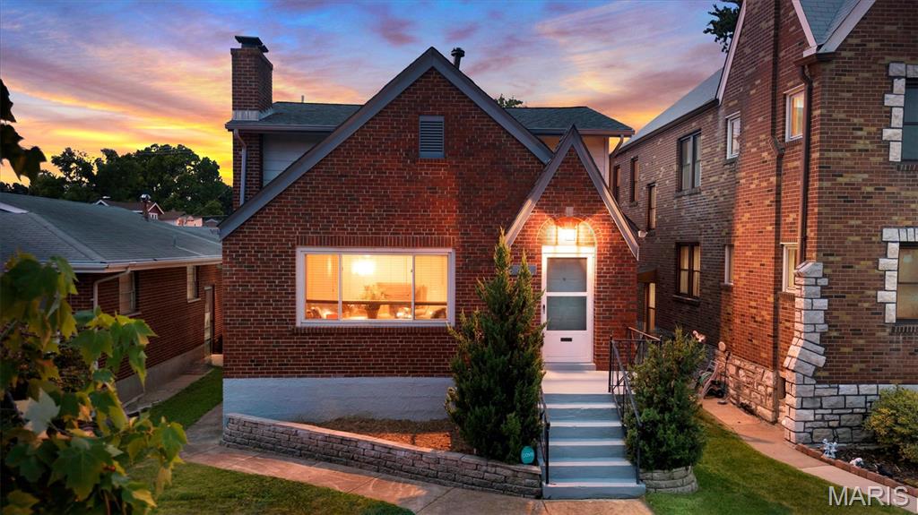 3621 Watson Road St. Louis, MO 63109 - Photo 1 of 54