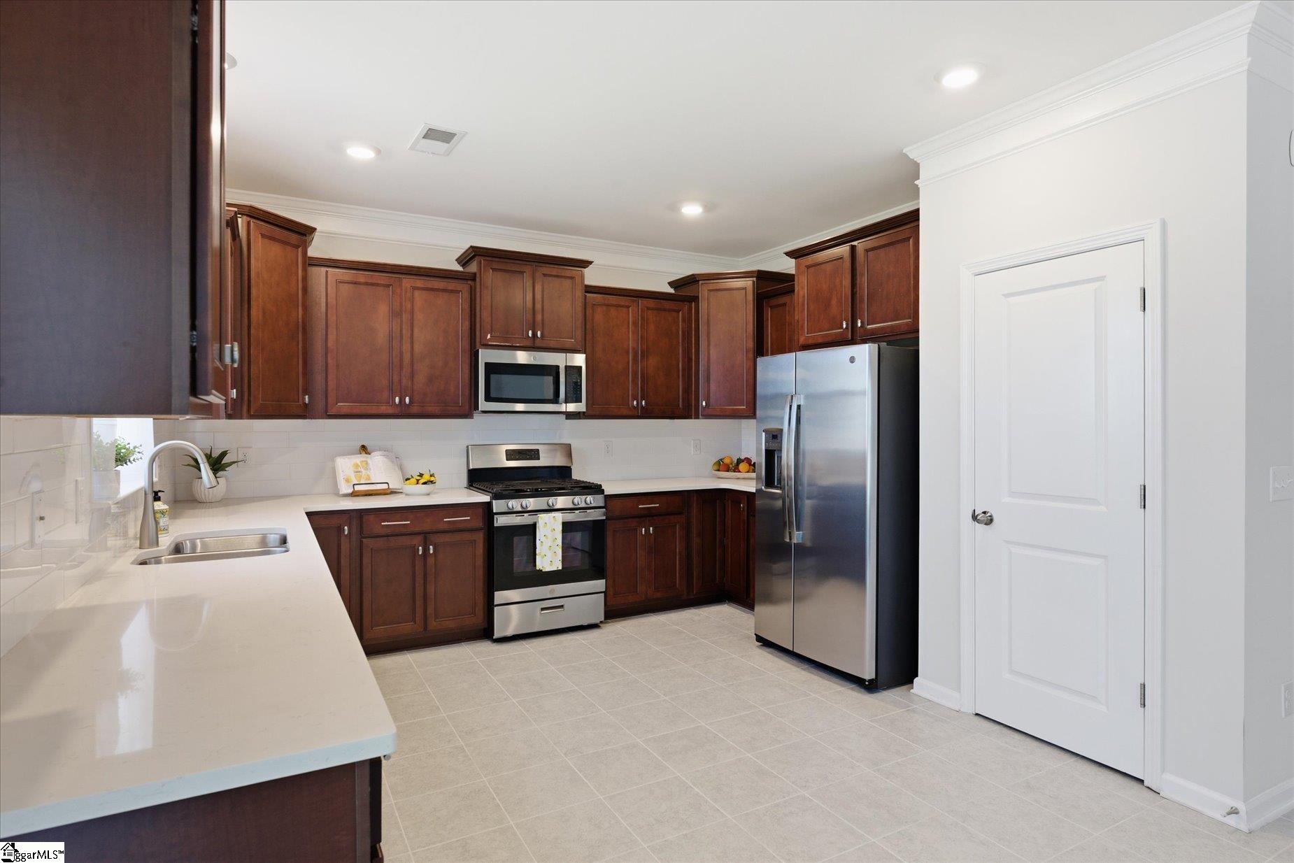 216 Nearmeadows Way Simpsonville, SC 29681 - Photo 13 of 49